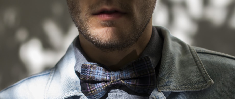 mucha zamiast krawata